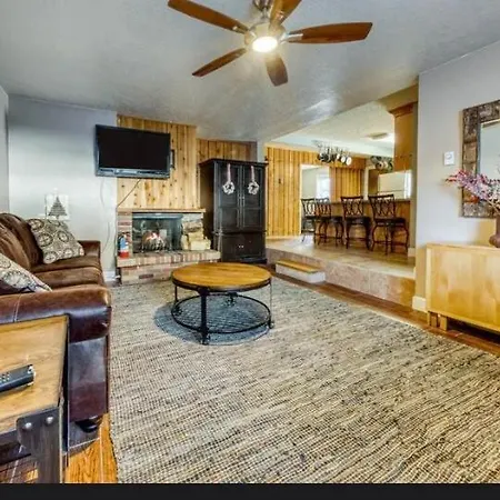 Charming Family Condo, Spacious-Prestige Vacations